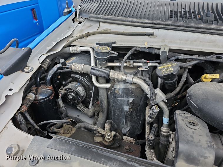 image for item DN8745 2013 Ford E450 Super Duty  shuttle bus