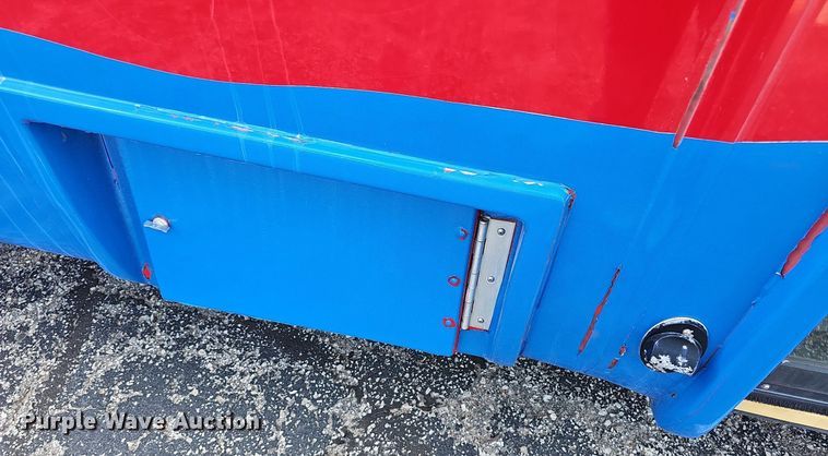 image for item DN8747 2014 Ford E450 Super Duty  shuttle bus