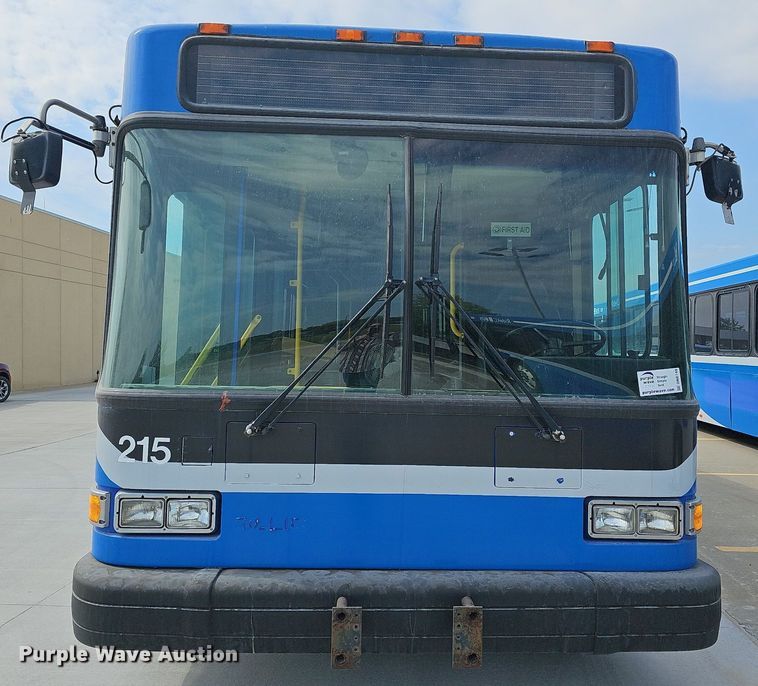 image for item DN8749 2007 Gillig  shuttle bus