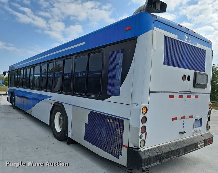 image for item DN8749 2007 Gillig  shuttle bus