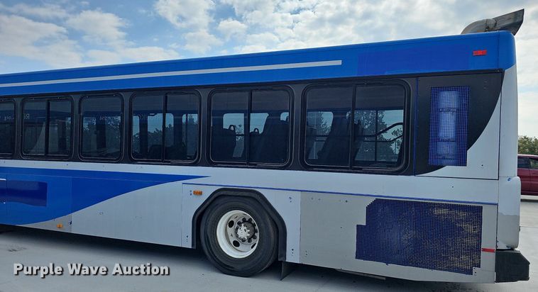 image for item DN8749 2007 Gillig  shuttle bus