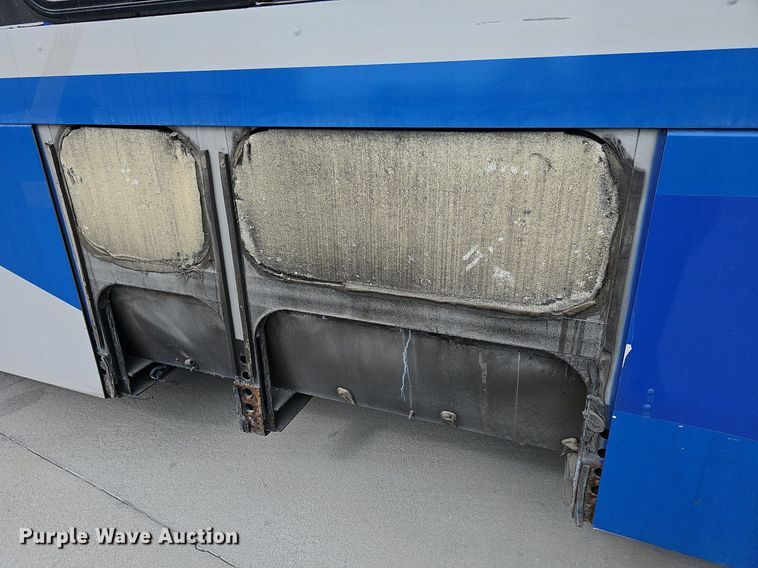 image for item DN8749 2007 Gillig  shuttle bus