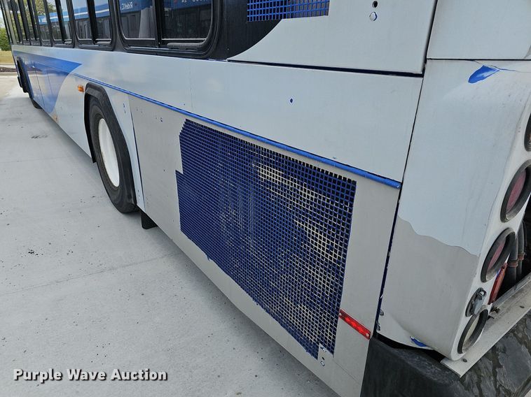 image for item DN8749 2007 Gillig  shuttle bus