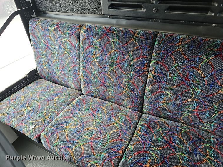 image for item DN8749 2007 Gillig  shuttle bus
