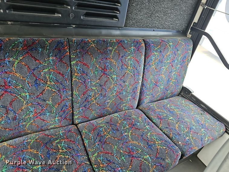 image for item DN8749 2007 Gillig  shuttle bus