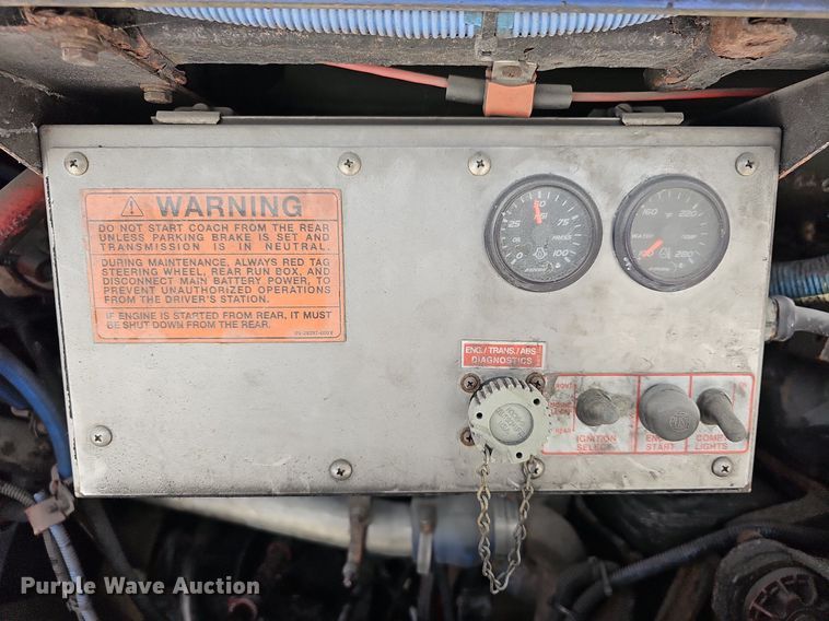 image for item DN8749 2007 Gillig  shuttle bus