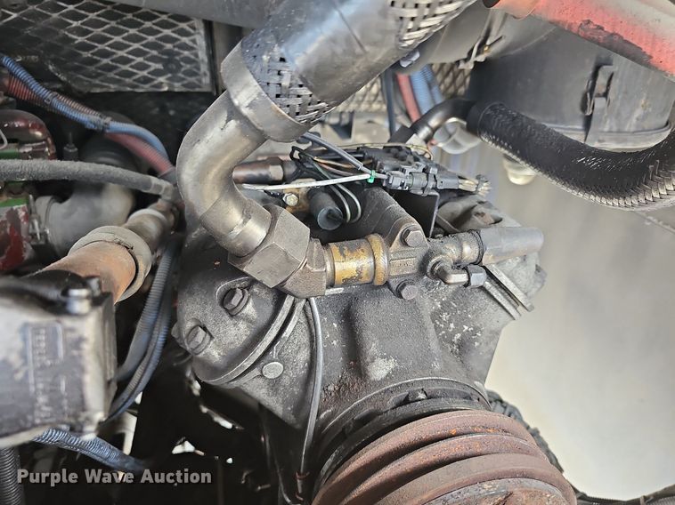 image for item DN8749 2007 Gillig  shuttle bus