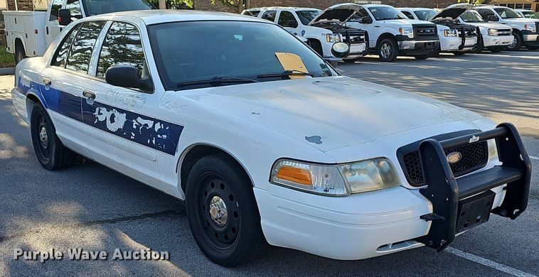 image for item DO1635 2007 Ford Crown Victoria Police Interceptor