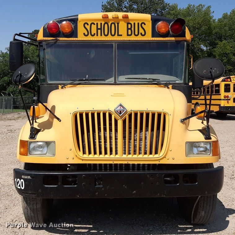 image for item DO3058 2002 International 3000  school bus