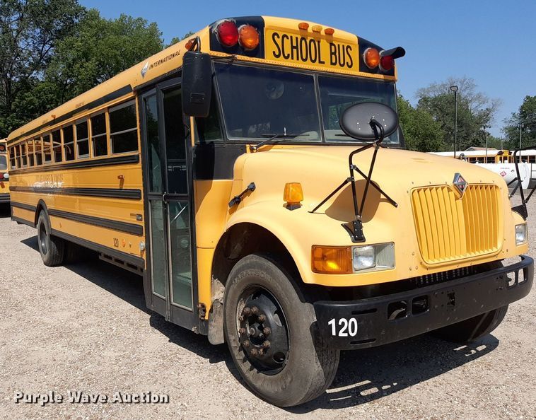 image for item DO3058 2002 International 3000  school bus