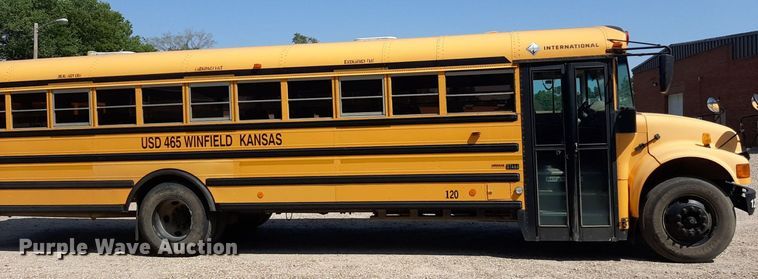 image for item DO3058 2002 International 3000  school bus