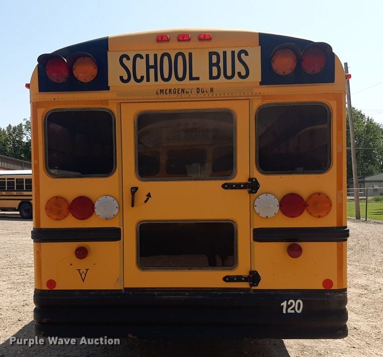 image for item DO3058 2002 International 3000  school bus