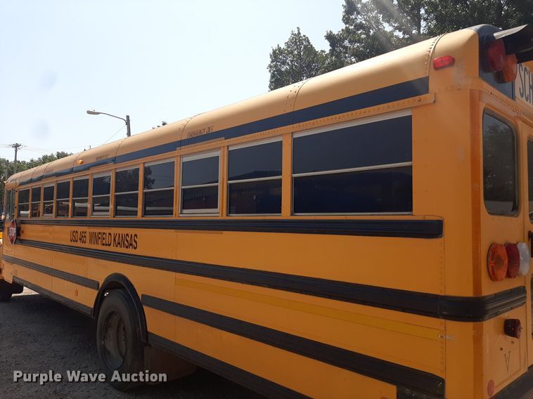 image for item DO3058 2002 International 3000  school bus