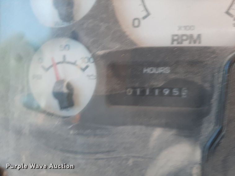 image for item DO3058 2002 International 3000  school bus