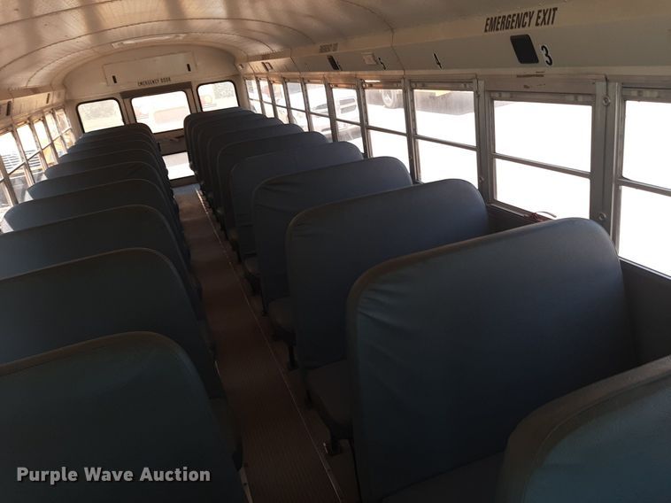image for item DO3058 2002 International 3000  school bus