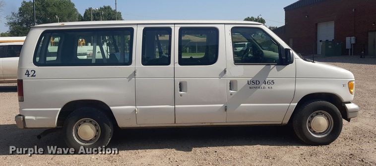 image for item DO3060 2002 Ford E150 XL  van