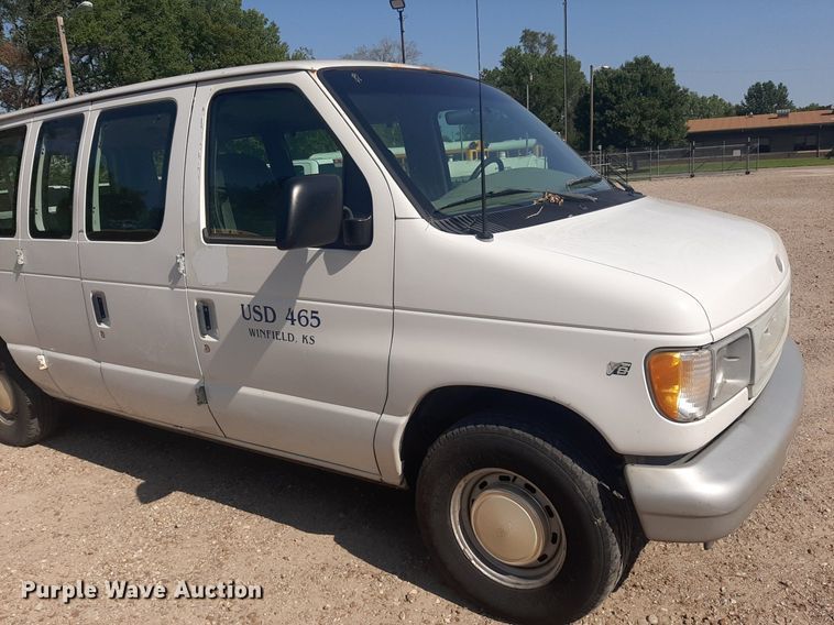 image for item DO3060 2002 Ford E150 XL  van