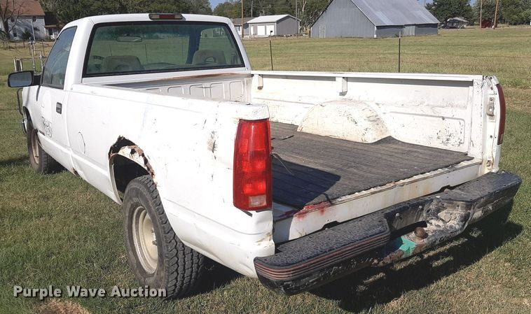 image for item DO3137 1996 Chevrolet C1500  pickup truck