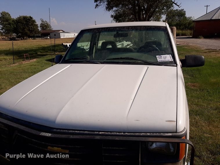 image for item DO3137 1996 Chevrolet C1500  pickup truck