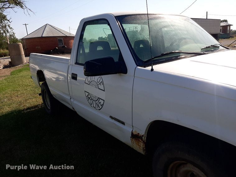 image for item DO3137 1996 Chevrolet C1500  pickup truck