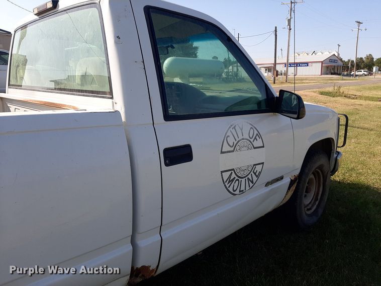 image for item DO3137 1996 Chevrolet C1500  pickup truck