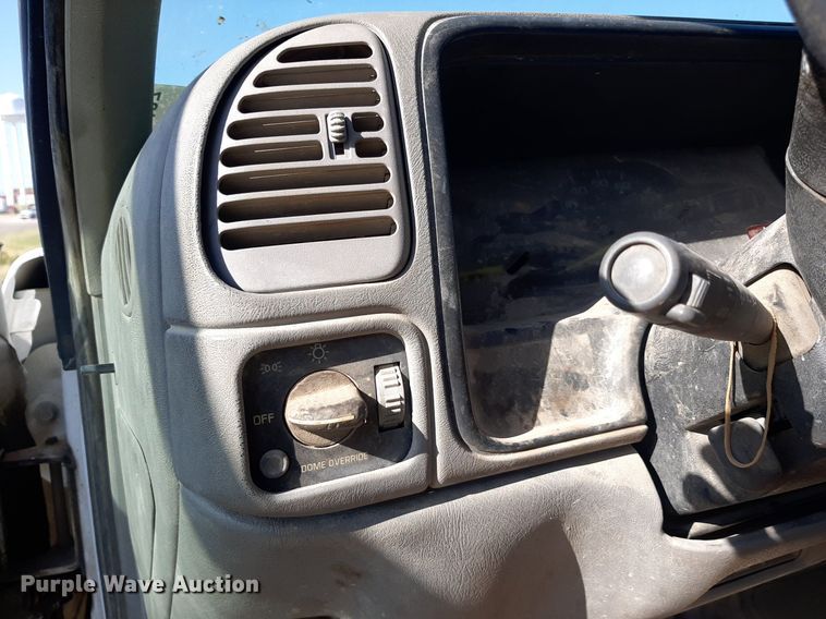 image for item DO3137 1996 Chevrolet C1500  pickup truck