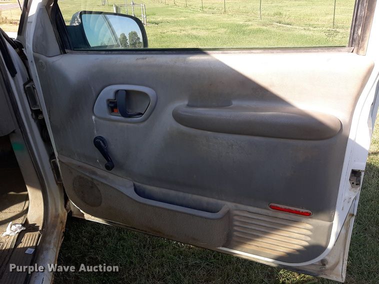 image for item DO3137 1996 Chevrolet C1500  pickup truck