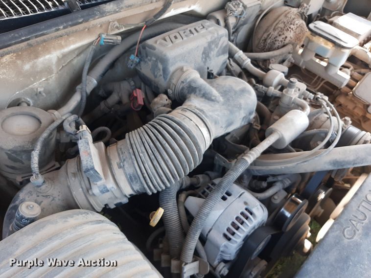 image for item DO3137 1996 Chevrolet C1500  pickup truck