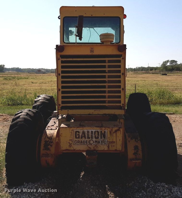 image for item DO3138 1975 Galion T-500A  motor grader