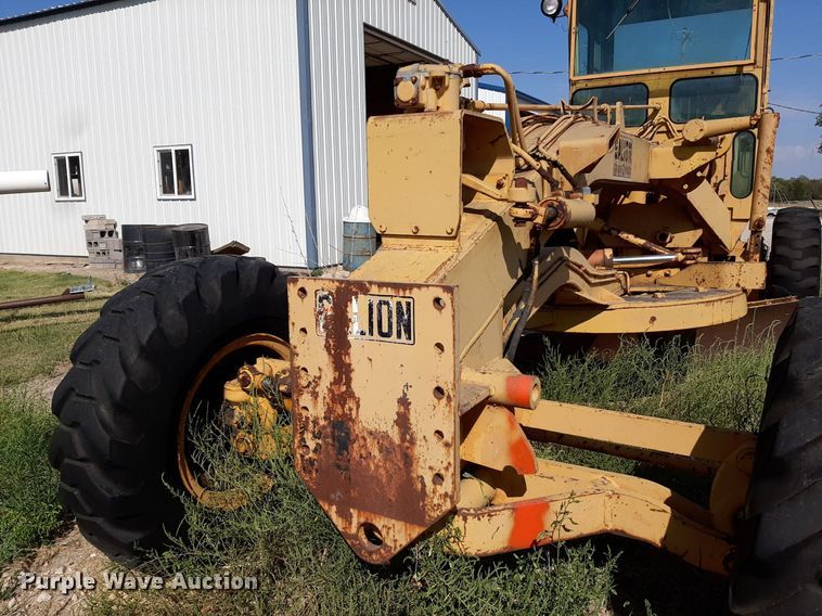 image for item DO3138 1975 Galion T-500A  motor grader