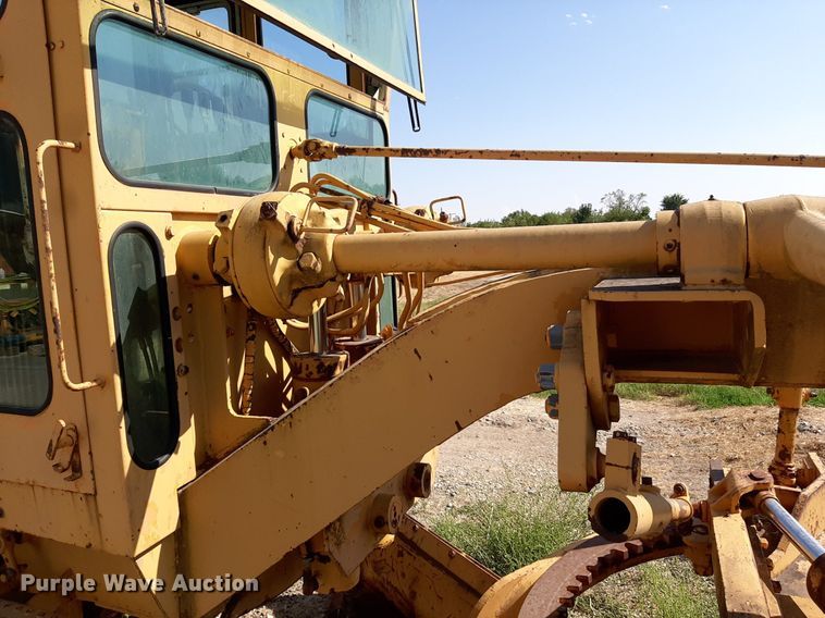 image for item DO3138 1975 Galion T-500A  motor grader