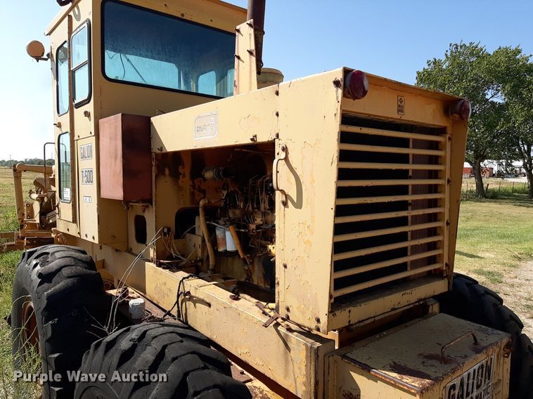 image for item DO3138 1975 Galion T-500A  motor grader