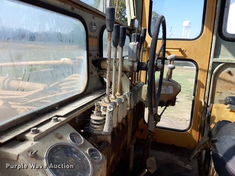image for item DO3138 1975 Galion T-500A  motor grader