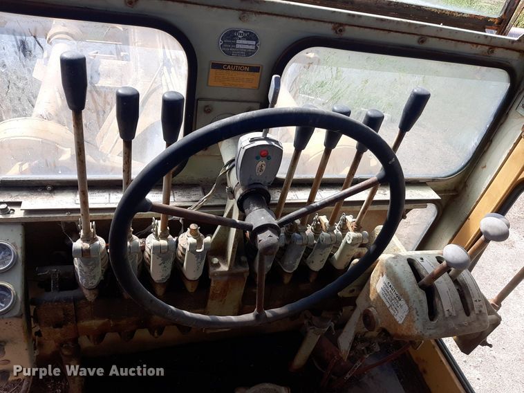 image for item DO3138 1975 Galion T-500A  motor grader