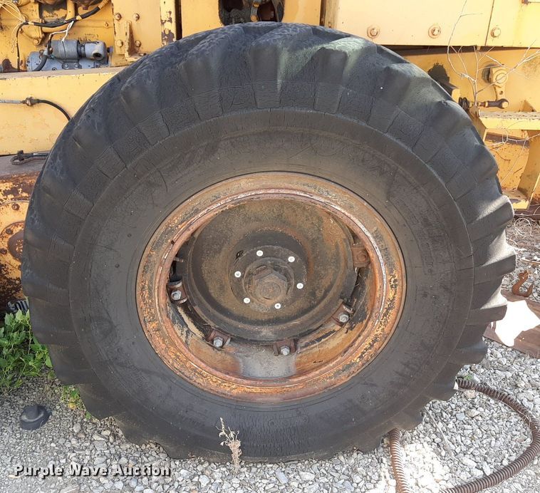 image for item DO3138 1975 Galion T-500A  motor grader