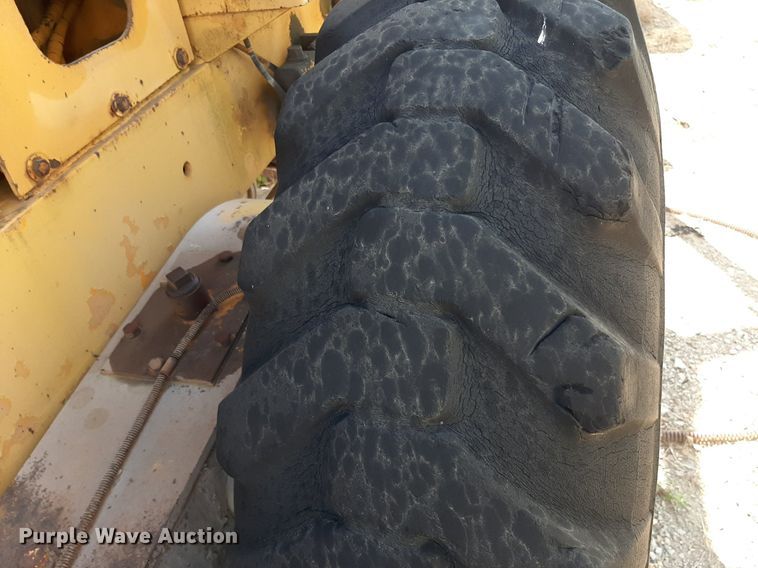 image for item DO3138 1975 Galion T-500A  motor grader