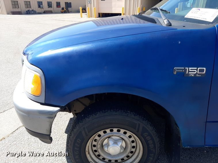 image for item DO3166 1997 Ford F150  pickup truck