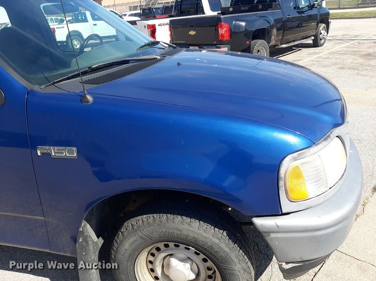 image for item DO3166 1997 Ford F150  pickup truck