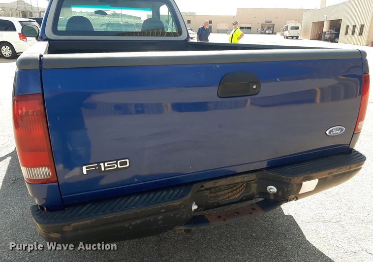 image for item DO3166 1997 Ford F150  pickup truck