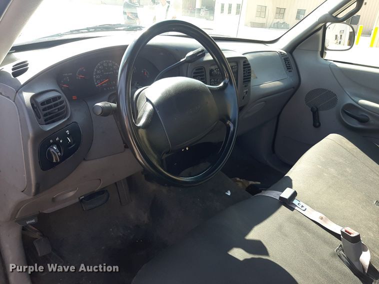 image for item DO3166 1997 Ford F150  pickup truck