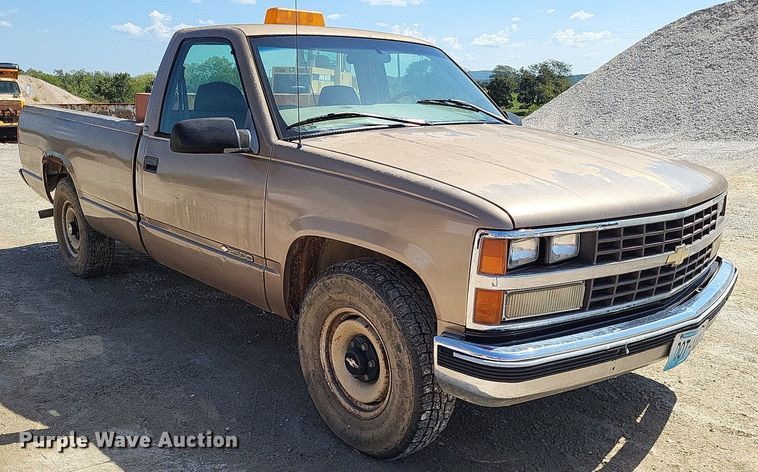 image for item DP5261 1997 Chevrolet C2500  pickup truck