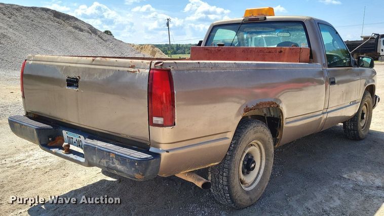 image for item DP5261 1997 Chevrolet C2500  pickup truck
