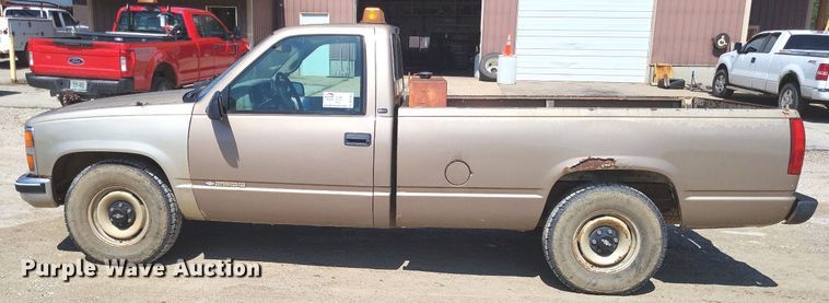 image for item DP5261 1997 Chevrolet C2500  pickup truck