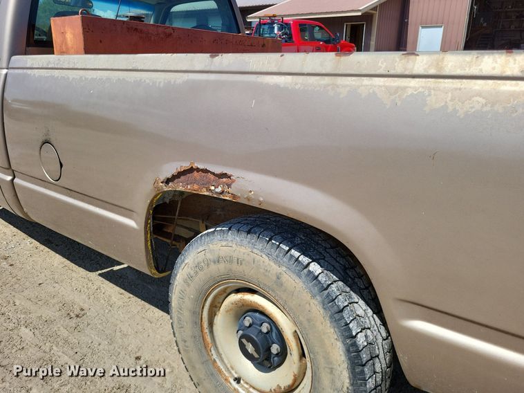 image for item DP5261 1997 Chevrolet C2500  pickup truck