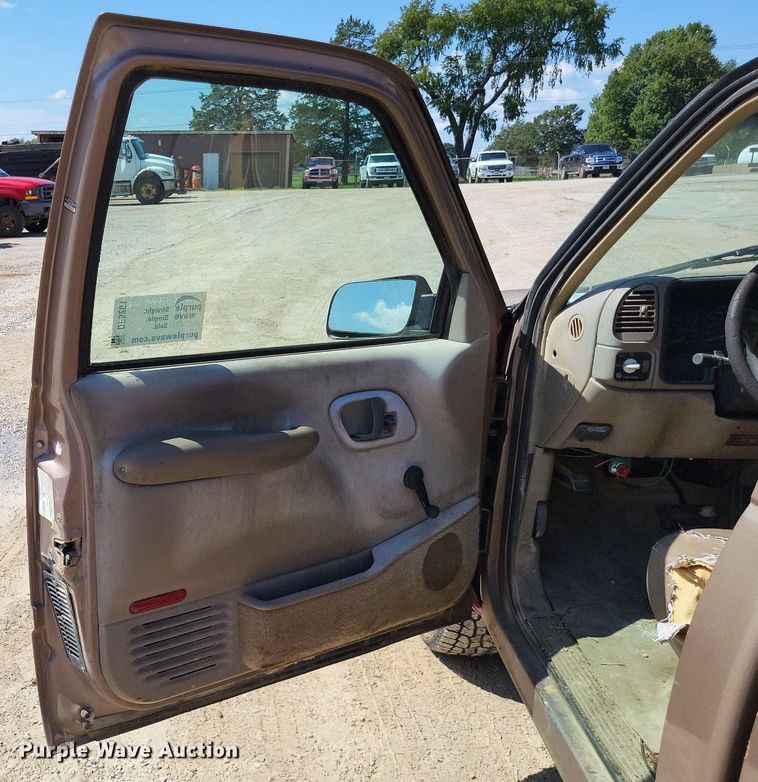 image for item DP5261 1997 Chevrolet C2500  pickup truck