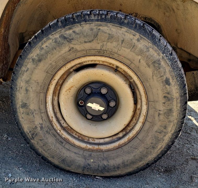 image for item DP5261 1997 Chevrolet C2500  pickup truck