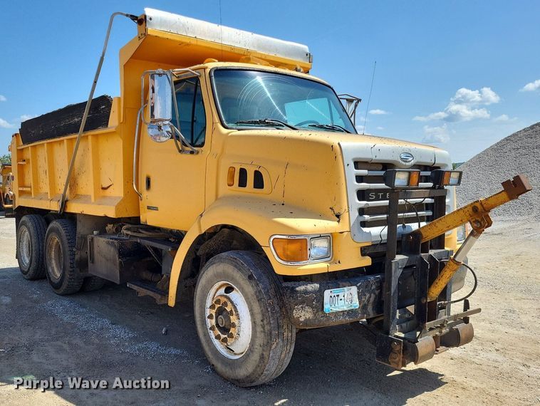 image for item DP5262 2004 Sterling L7500  dump truck