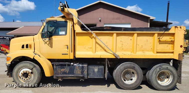image for item DP5262 2004 Sterling L7500  dump truck