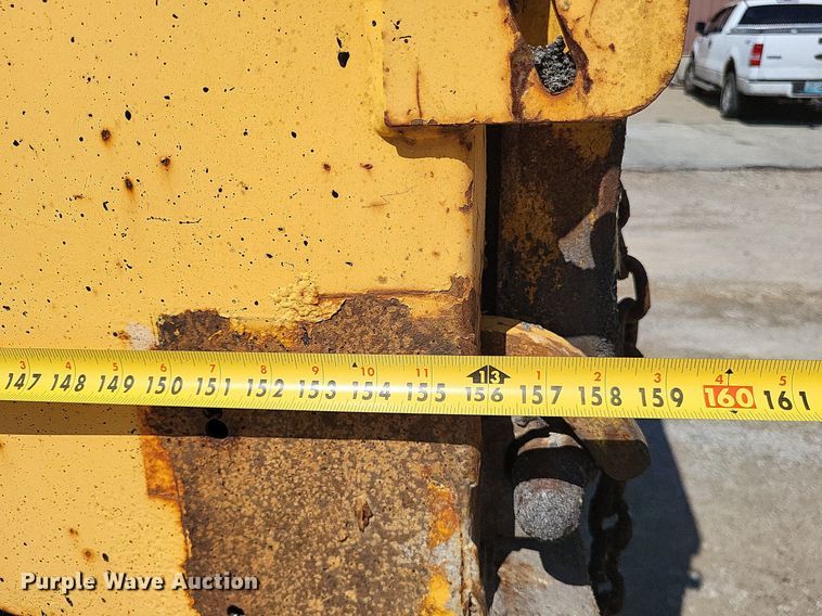 image for item DP5262 2004 Sterling L7500  dump truck