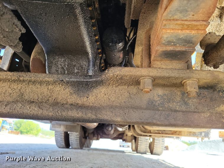 image for item DP5262 2004 Sterling L7500  dump truck